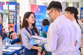 Hàng loạt trường top đầu mở rộng xét học bạ ngành Ngôn ngữ năm 2025