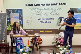 Ra mắt hai tập thơ "Vệt Thiều Quang" và "Vân Không"
