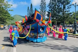 Rộn ràng Lễ hội Nghinh Ông Thắng Tam phường Vũng Tàu