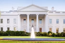 Tổng thống Donald Trump ‘yêu cầu’ EU mua 350 tỷ USD hàng năng lượng từ Mỹ