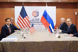 ‏Các Ngoại trưởng Mỹ và Nga họp bàn về 'cách tiếp cận mới' cho hòa bình ở Ukraine ‏