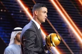 Cristiano Ronaldo tuổi 40: Mục tiêu 1.000 bàn thắng và kỳ World Cup lịch sử