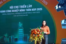 Hội chợ công nghiệp nông thôn 2025: Lần đầu tiên ứng dụng Hologram 3D tại Hà Nội