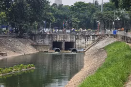 Người dân kỳ vọng sông Tô Lịch hồi sinh khi được bổ cập nước từ hồ Tây