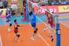 Điểm tin thể thao 21/8: Trung vệ Việt Anh phải khâu 14 mũi, tuyển bóng chuyền nữ Việt Nam sẵn sàng cho giải thế giới
