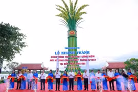 Khánh thành Khu tưởng niệm thanh niên xung phong hy sinh tại bến phà Long Đại