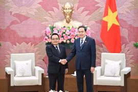Chủ tịch Quốc hội Trần Thanh Mẫn tiếp Chủ tịch Kiểm toán Nhà nước Lào