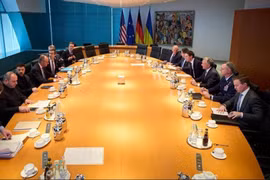 Ukraine chấp thuận không gia nhập NATO, nhưng từ chối nhượng lãnh thổ