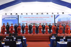 Khánh thành Nhà máy thủy điện Hoà Bình mở rộng