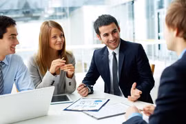 Người nước ngoài làm việc tại Trung tâm tài chính quốc tế đủ 3 năm được xét thường trú