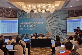 ADB: GDP Việt Nam năm 2025 có thể đạt 6,7%