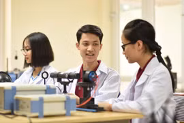 Lần đầu tiên giáo dục Việt Nam mang thương hiệu quốc gia ra APAIE