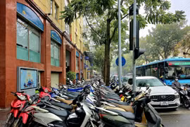 Hà Nội: Cần chú trọng phát triển giao thông tĩnh, bãi đỗ xe