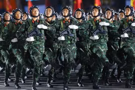 TP.HCM hạn chế phương tiện hàng loạt tuyến đường trung tâm phục vụ sơ duyệt diễu binh tối 25/4