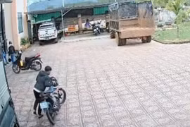 Quảng Ngãi: Thanh niên ngang nhiên vào trụ sở Công an trộm xe máy