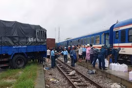 Bão số 12 khiến hàng không, đường sắt phải điều chỉnh lịch khai thác