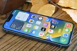 Apple bất ngờ đổi chiến lược: iPhone SE 4 sẽ không xuất hiện?