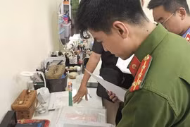 Công an khám xét nơi ở của diễn viên Trương Ngọc Ánh, thu giữ nhiều chứng cứ quan trọng