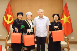Cống hiến của các cô giáo là thầm lặng nhưng rất cao cả, thiêng liêng