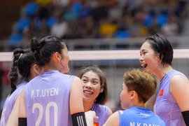 AVC Nations Cup 2025: Tuyển bóng chuyền nữ Việt Nam toàn thắng vòng bảng, gặp Kazakhstan ở bán kết
