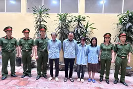 Bắt 4 cán bộ phường tại Hà Nội vì bảo kê bãi xe trái phép