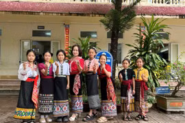 ‘Xáo bản’ 25 năm gieo chữ nơi phên dậu miền Tây xứ Nghệ