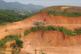 Chủ tịch UBND tỉnh Phú Thọ chỉ đạo 'nóng' kiểm tra, xử lý việc khai thác đất ở xã Thạch Khoán, huyện Thanh Sơn