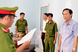 Truy tố 2 cựu Phó Chủ tịch thành phố Long Xuyên
