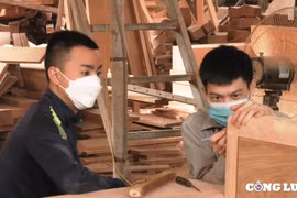 Làng mộc lâu đời và nổi tiếng ở Hà Tĩnh tất bật chuẩn bị hàng Tết