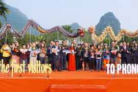 Vườn Quốc gia Phong Nha - Kẻ Bàng đón những vị khách đầu tiên đến tham quan năm 2025