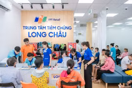 Từ 01/01/2025, người dân đã có thể dùng VNeID để mua thuốc trực tuyến từ FPT Long Châu