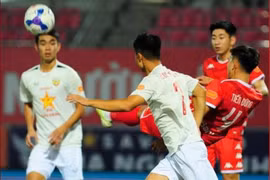 Hải Phòng thắng ngược Hà Tĩnh, tiếp tục bay cao tại V.League