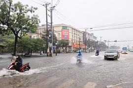 Dự báo thời tiết ngày 16/8: Nam Bộ nhiều mây, có mưa vừa