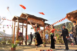 Nhiều hoạt động dân gian đặc sắc tại Lễ hội Ném còn Việt Nam, Lào, Trung Quốc năm 2025