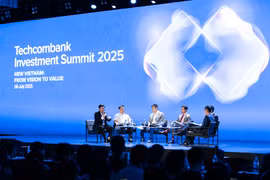 Techcombank Investment Summit 2025 : "Việt Nam mới - Tầm nhìn kiến tạo giá trị"