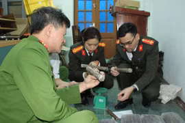 Bắt quả tang các đối tượng mua bán trái phép vật liệu nổ
