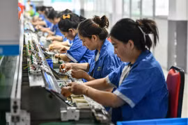 Mỹ khiến Trung Quốc phải tăng vay nợ nước ngoài