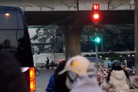 Sở GTVT Hà Nội nói về thời lượng đèn đỏ gấp 5 lần đèn xanh