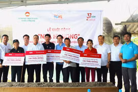 Agribank trao tặng 37 căn 'Nhà hy vọng' tại Hà Tĩnh