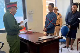 Khởi tố 2 giám đốc doanh nghiệp chỉ đạo khai thác khoáng sản trái phép