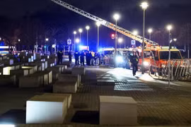 Đâm dao tại đài tưởng niệm Holocaust ở Berlin, khi cuộc bầu cử Đức đang đến gần