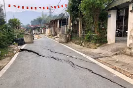 Lào Cai: Chi gấp 50 tỷ đồng xây kè chống sạt lở đe dọa 31 hộ dân Pom Hán