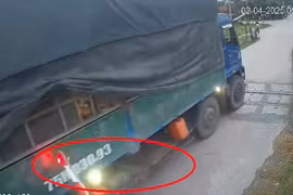 Chuyển hồ sơ cơ quan điều tra vụ việc vi phạm vượt rào chắn đường sắt