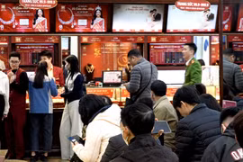 Thị trường vàng có thể đối mặt với đợt giảm giá mạnh sau khi vượt ngưỡng 100 triệu đồng/lượng