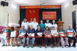 Dược phẩm Tâm Bình trao 180 phần quà tri ân người cao tuổi tại Thanh Hóa