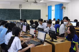 Chuyển đổi số toàn diện, phổ cập và ứng dụng mạnh mẽ công nghệ số, trí tuệ nhân tạo trong giáo dục và đào tạo
