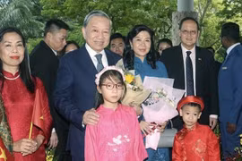 Tổng Bí thư Tô Lâm và Phu nhân bắt đầu thăm chính thức Cộng hòa Singapore