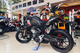 Triệu hồi gần 4.000 xe máy Honda CB150R và CB300R tại Việt Nam