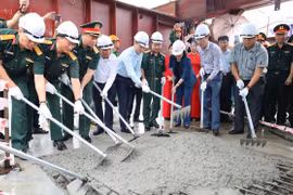 Hợp long cầu Phong Châu (Phú Thọ): Thần tốc về đích, thông xe trước tháng 10