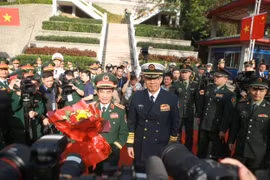 Bắt đầu các hoạt động giao lưu hữu nghị quốc phòng biên giới Việt Nam-Trung Quốc lần thứ 9